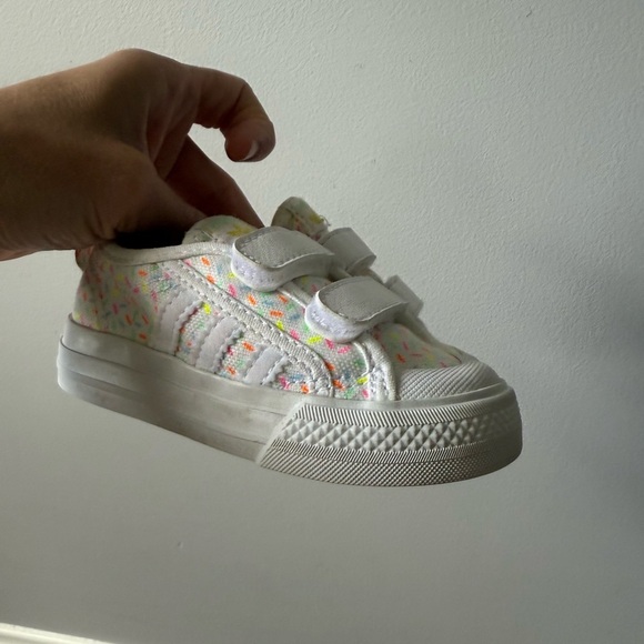 Adidas Sneakers Velcro Straps Confetti White Multi Color Size 5.5 Toddler Baby - Picture 7 of 13